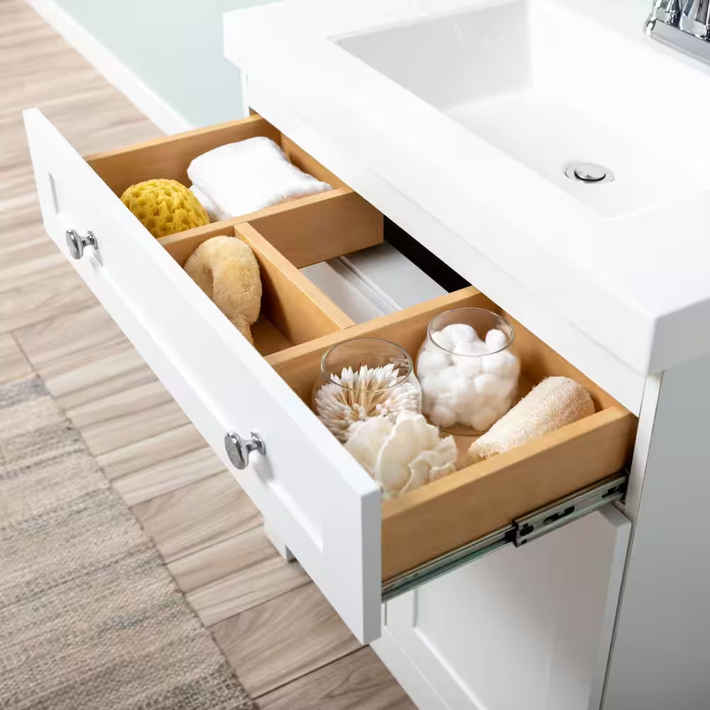 Everdean 31 In. Single Sink White Bath Vanity with White Cultured Marble Top (Assembled)